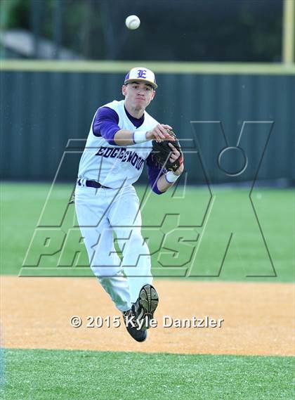 Thumbnail 2 in Edgewood vs Gunter (UIL 3A Region 2 Semifinal) photogallery.