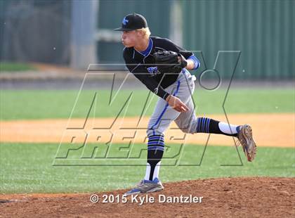 Thumbnail 2 in Edgewood vs Gunter (UIL 3A Region 2 Semifinal) photogallery.