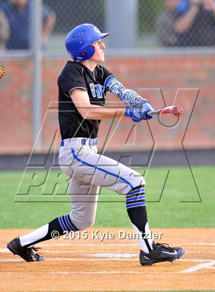 Thumbnail 1 in Edgewood vs Gunter (UIL 3A Region 2 Semifinal) photogallery.