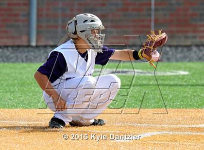 Thumbnail 2 in Edgewood vs Gunter (UIL 3A Region 2 Semifinal) photogallery.