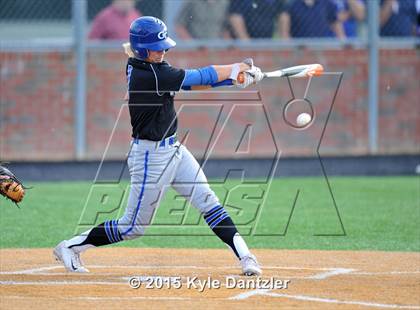 Thumbnail 3 in Edgewood vs Gunter (UIL 3A Region 2 Semifinal) photogallery.