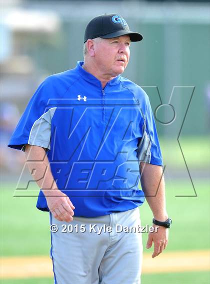 Thumbnail 1 in Edgewood vs Gunter (UIL 3A Region 2 Semifinal) photogallery.