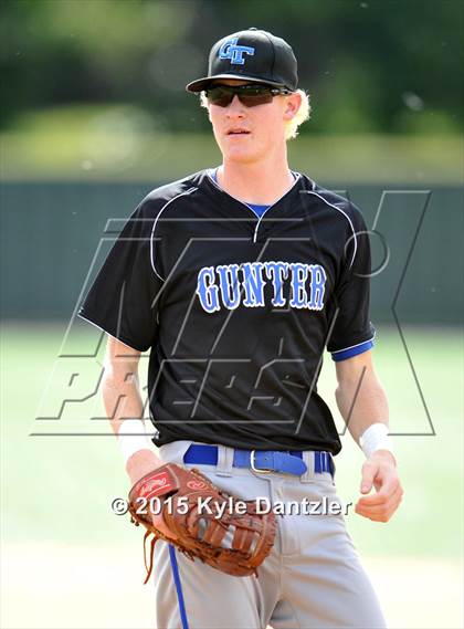 Thumbnail 2 in Edgewood vs Gunter (UIL 3A Region 2 Semifinal) photogallery.