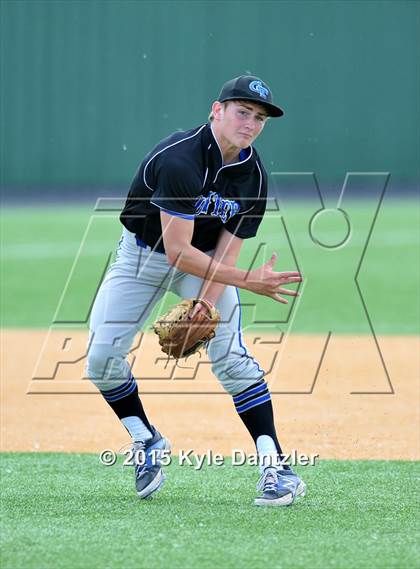 Thumbnail 1 in Edgewood vs Gunter (UIL 3A Region 2 Semifinal) photogallery.