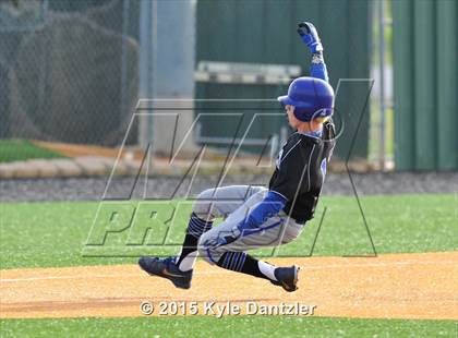 Thumbnail 2 in Edgewood vs Gunter (UIL 3A Region 2 Semifinal) photogallery.