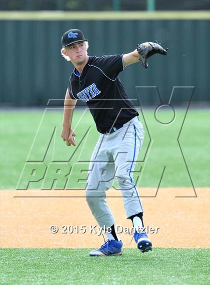 Thumbnail 2 in Edgewood vs Gunter (UIL 3A Region 2 Semifinal) photogallery.