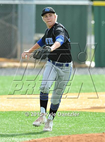 Thumbnail 3 in Edgewood vs Gunter (UIL 3A Region 2 Semifinal) photogallery.