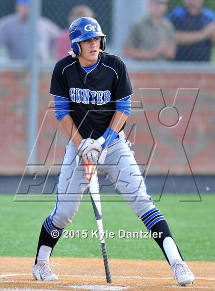 Thumbnail 1 in Edgewood vs Gunter (UIL 3A Region 2 Semifinal) photogallery.