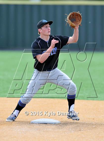 Thumbnail 3 in Edgewood vs Gunter (UIL 3A Region 2 Semifinal) photogallery.