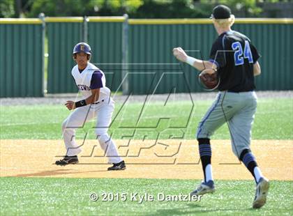 Thumbnail 3 in Edgewood vs Gunter (UIL 3A Region 2 Semifinal) photogallery.
