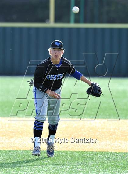 Thumbnail 3 in Edgewood vs Gunter (UIL 3A Region 2 Semifinal) photogallery.