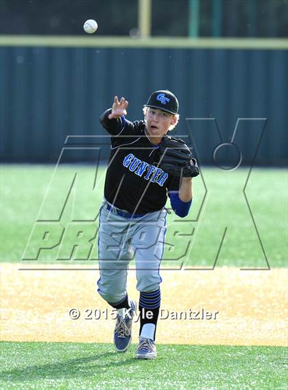 Thumbnail 2 in Edgewood vs Gunter (UIL 3A Region 2 Semifinal) photogallery.