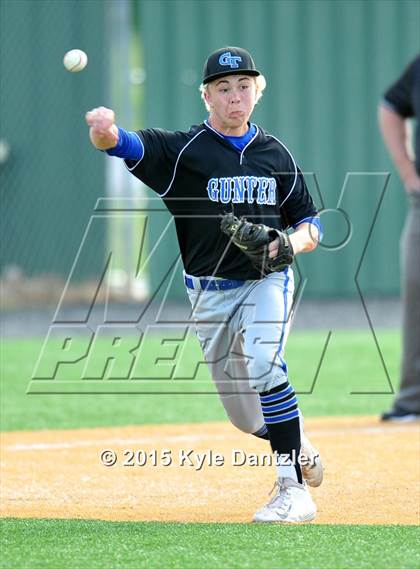 Thumbnail 3 in Edgewood vs Gunter (UIL 3A Region 2 Semifinal) photogallery.