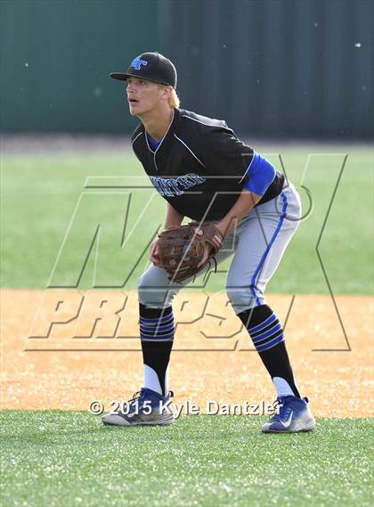 Thumbnail 2 in Edgewood vs Gunter (UIL 3A Region 2 Semifinal) photogallery.