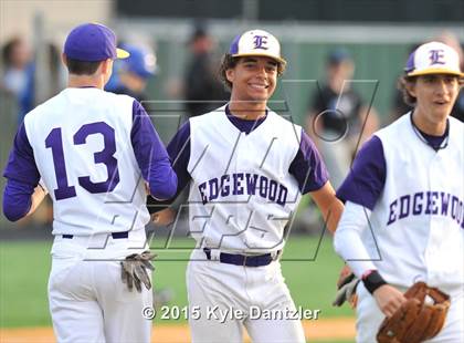 Thumbnail 2 in Edgewood vs Gunter (UIL 3A Region 2 Semifinal) photogallery.