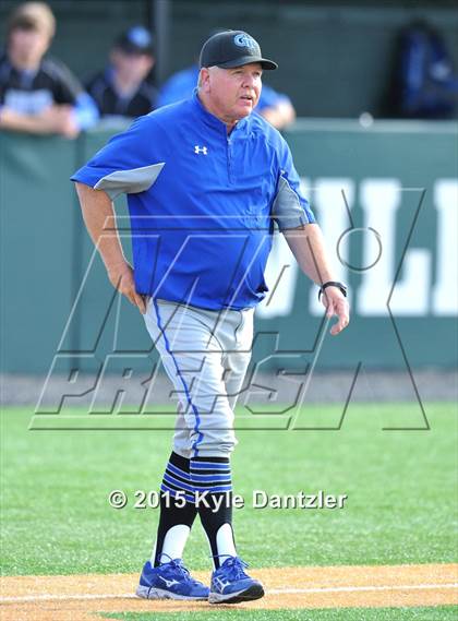 Thumbnail 2 in Edgewood vs Gunter (UIL 3A Region 2 Semifinal) photogallery.