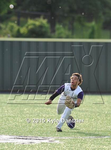 Thumbnail 2 in Edgewood vs Gunter (UIL 3A Region 2 Semifinal) photogallery.