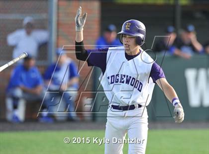 Thumbnail 2 in Edgewood vs Gunter (UIL 3A Region 2 Semifinal) photogallery.