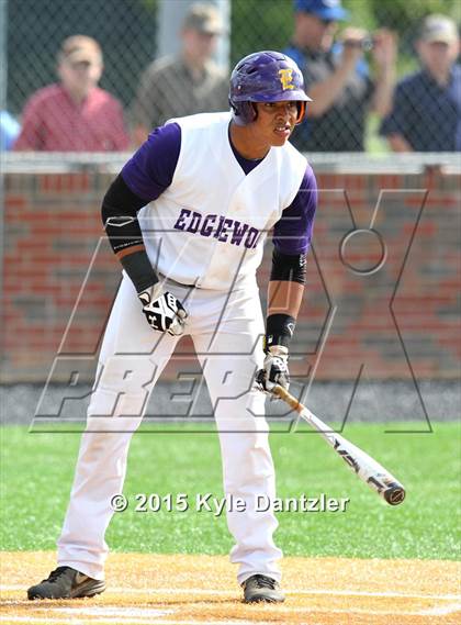 Thumbnail 3 in Edgewood vs Gunter (UIL 3A Region 2 Semifinal) photogallery.