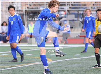 Thumbnail 1 in Calexico vs. Eastlake (Grossmont Holiday Tournament) photogallery.