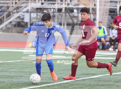 Thumbnail 1 in Calexico vs. Eastlake (Grossmont Holiday Tournament) photogallery.