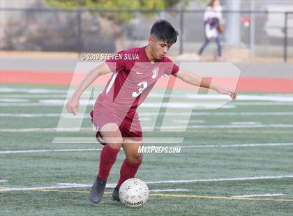 Thumbnail 2 in Calexico vs. Eastlake (Grossmont Holiday Tournament) photogallery.