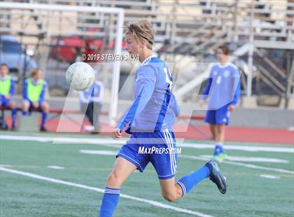 Thumbnail 2 in Calexico vs. Eastlake (Grossmont Holiday Tournament) photogallery.