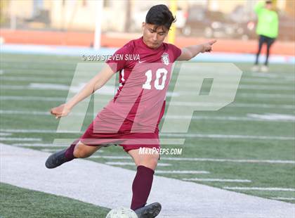 Thumbnail 3 in Calexico vs. Eastlake (Grossmont Holiday Tournament) photogallery.