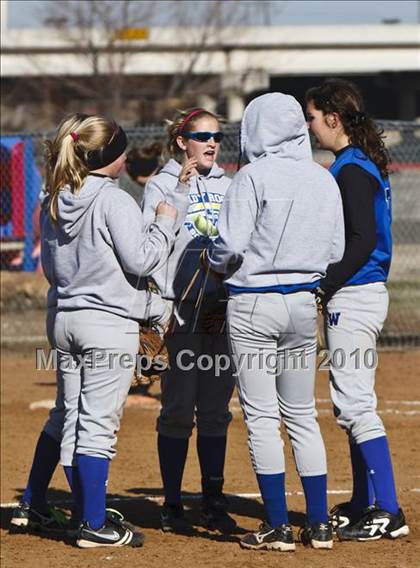 Thumbnail 2 in Weatherford vs. Euless Trinity (Brewer Tournament) photogallery.
