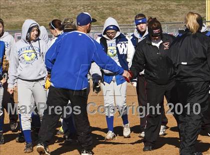 Thumbnail 3 in Weatherford vs. Euless Trinity (Brewer Tournament) photogallery.