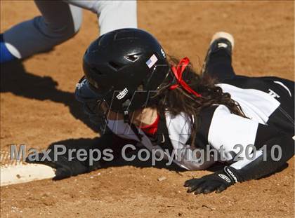 Thumbnail 3 in Weatherford vs. Euless Trinity (Brewer Tournament) photogallery.