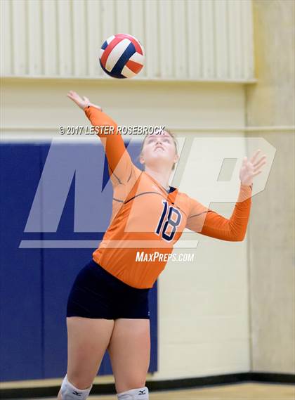 Thumbnail 1 in Marshall vs. Brandeis photogallery.