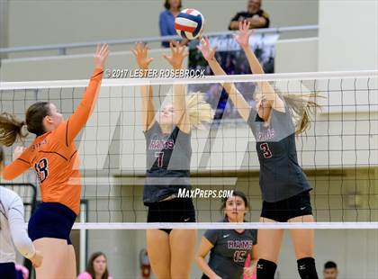 Thumbnail 3 in Marshall vs. Brandeis photogallery.