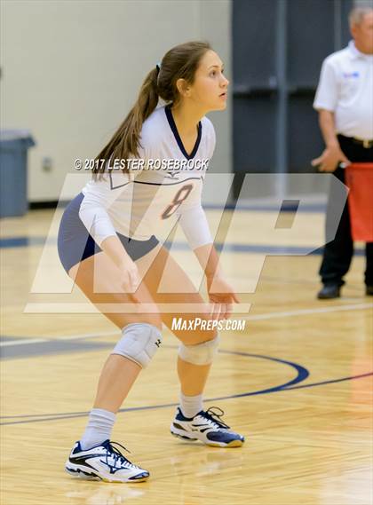 Thumbnail 3 in Marshall vs. Brandeis photogallery.