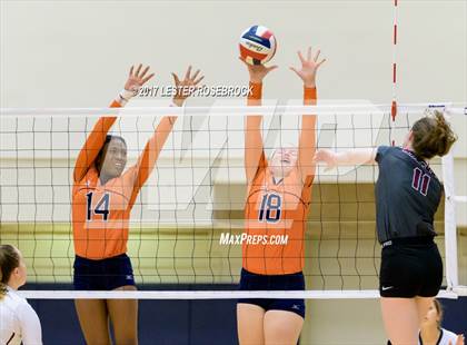 Thumbnail 3 in Marshall vs. Brandeis photogallery.