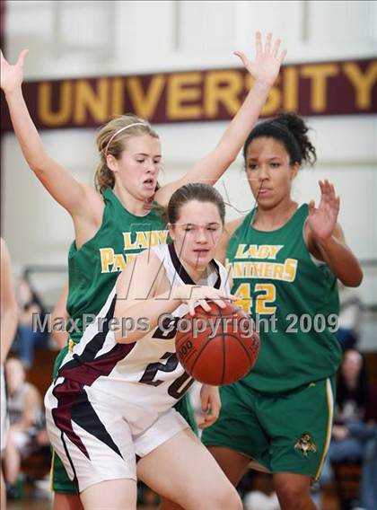 Thumbnail 2 in North Hills vs Bowie (Fantasy of Lights Tournament) photogallery.