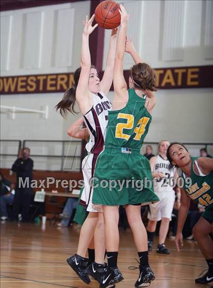 Thumbnail 3 in North Hills vs Bowie (Fantasy of Lights Tournament) photogallery.