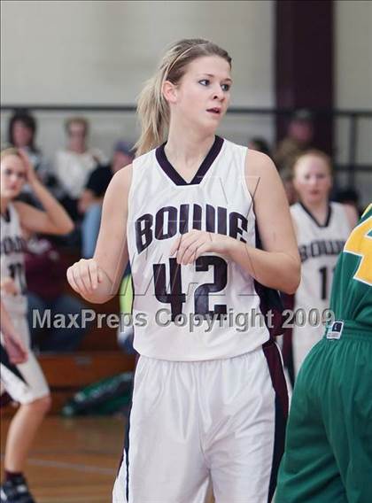 Thumbnail 2 in North Hills vs Bowie (Fantasy of Lights Tournament) photogallery.