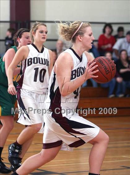 Thumbnail 3 in North Hills vs Bowie (Fantasy of Lights Tournament) photogallery.