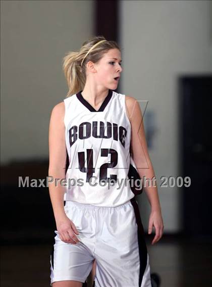Thumbnail 3 in North Hills vs Bowie (Fantasy of Lights Tournament) photogallery.