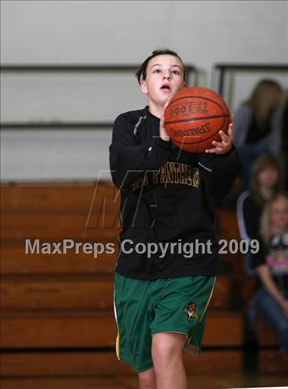 Thumbnail 2 in North Hills vs Bowie (Fantasy of Lights Tournament) photogallery.