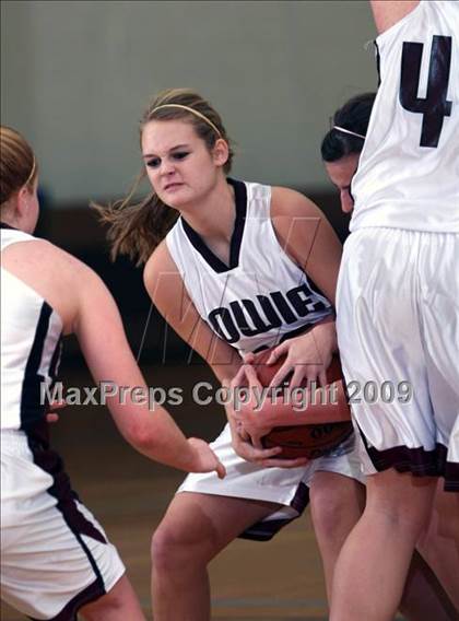 Thumbnail 1 in North Hills vs Bowie (Fantasy of Lights Tournament) photogallery.