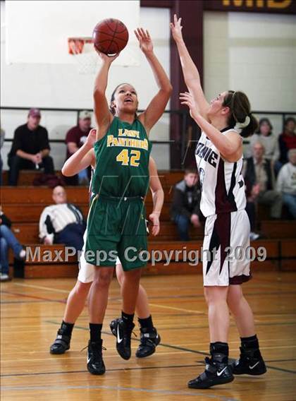 Thumbnail 2 in North Hills vs Bowie (Fantasy of Lights Tournament) photogallery.