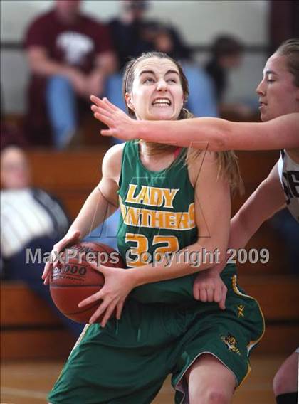 Thumbnail 1 in North Hills vs Bowie (Fantasy of Lights Tournament) photogallery.
