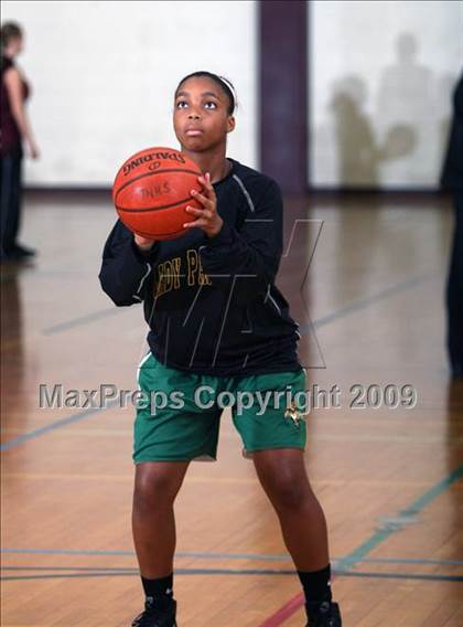 Thumbnail 1 in North Hills vs Bowie (Fantasy of Lights Tournament) photogallery.