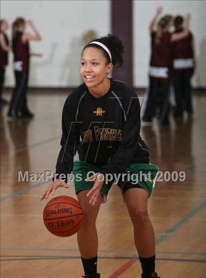 Thumbnail 1 in North Hills vs Bowie (Fantasy of Lights Tournament) photogallery.