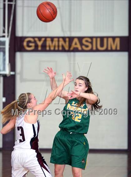 Thumbnail 1 in North Hills vs Bowie (Fantasy of Lights Tournament) photogallery.