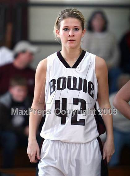 Thumbnail 2 in North Hills vs Bowie (Fantasy of Lights Tournament) photogallery.