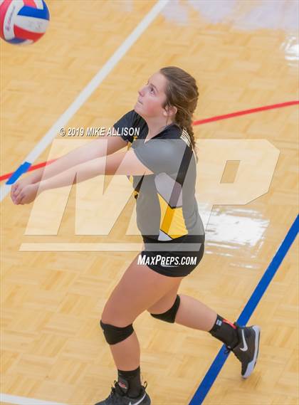 Thumbnail 2 in Hixson vs Red Bank (Choo Choo Classic) photogallery.