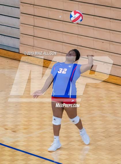 Thumbnail 2 in Hixson vs Red Bank (Choo Choo Classic) photogallery.